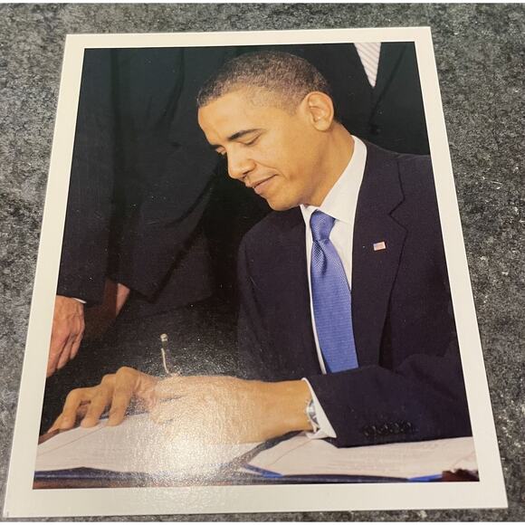 Signed!! Barack Obama Memorabilia - Magazines, Photos. Affordable Care Act Photo - Picture 6 of 13